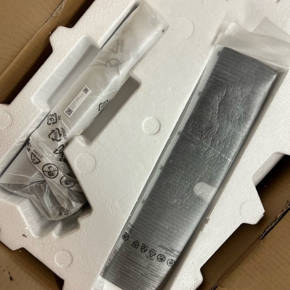 NEW Samsung 49" S95UA Super Ultrawide Dual QHD Monitor, 4ms, QLED, HDR400 - Picture 6 of 14